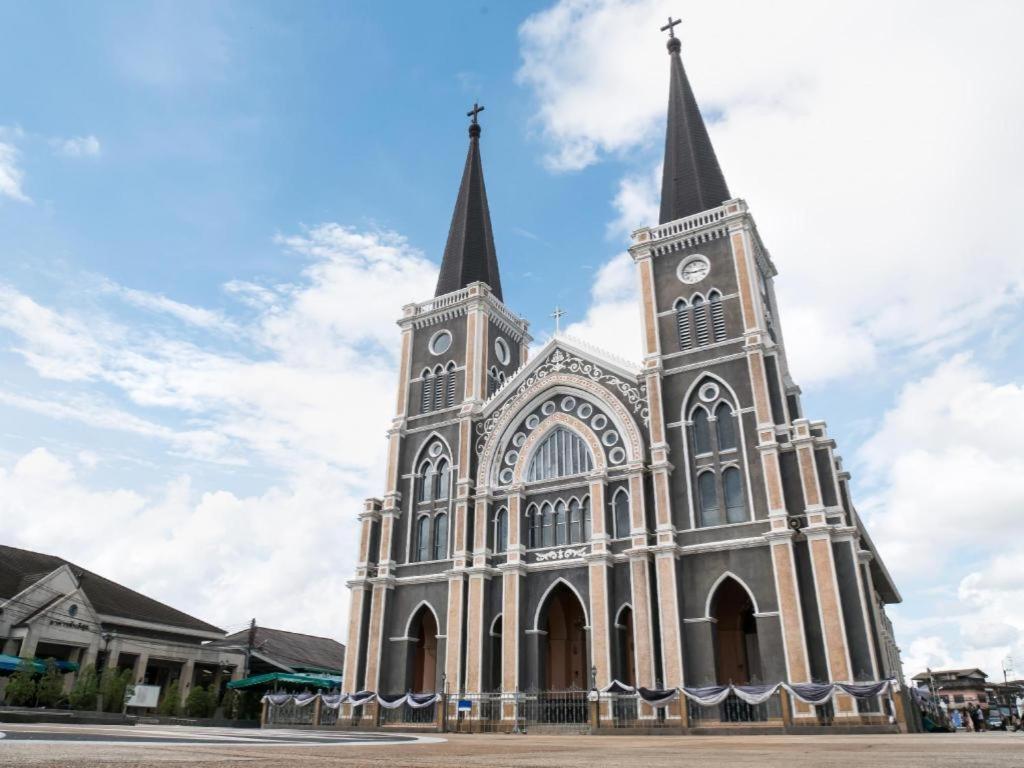 Chanthaburi Center Luaran gambar